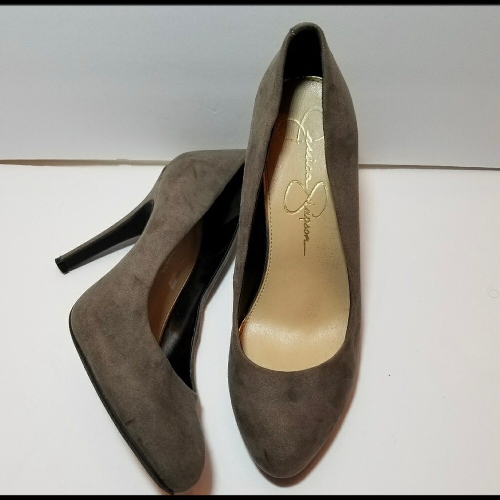 Jessica Simpson suede like Malia Pumps!